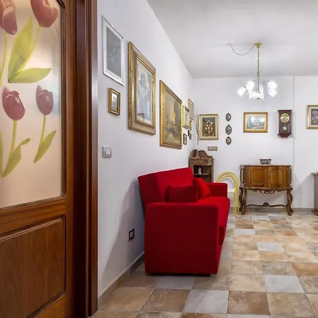 Apartament Nino's