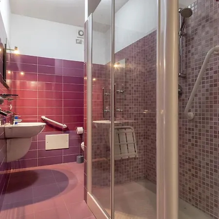Apartament Nino's *