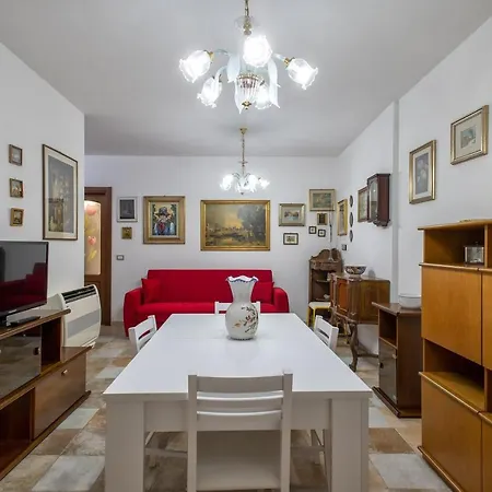 Apartament Nino's *