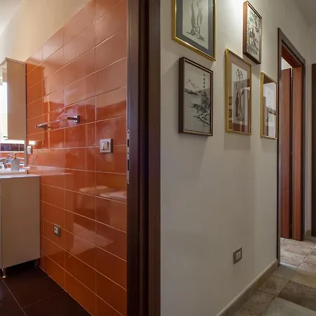 Apartament Nino's
