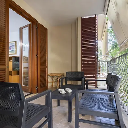 Apartament Nino's